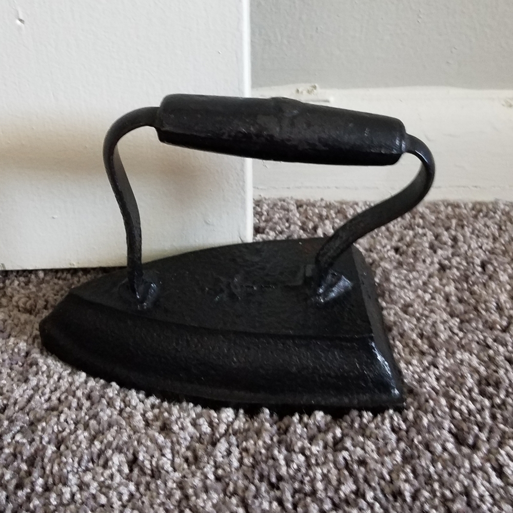 Antique Cast Iron Clothes Iron